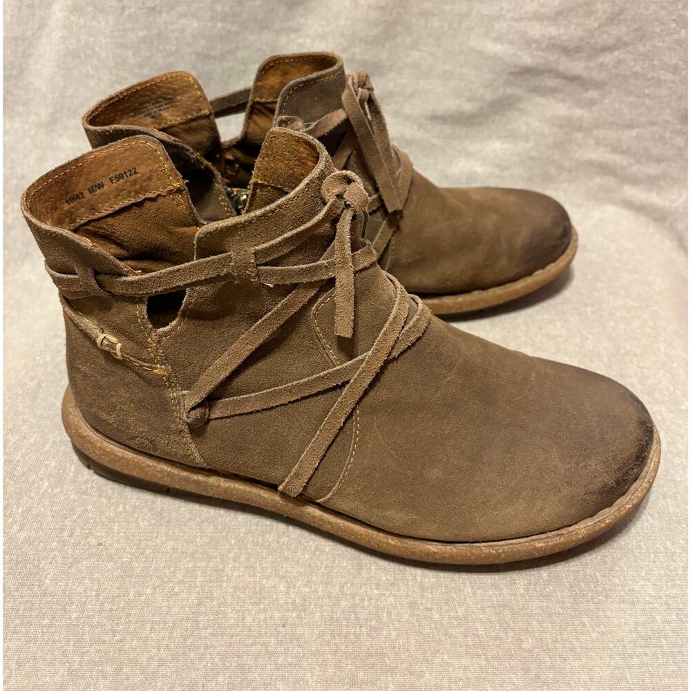 Born Size 10 Tarkiln Leather Bootie Moc Look Side Zip Cork Infused Insole EUC